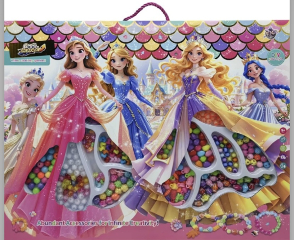 Набір для плетіння «Принцеси» – намистинки у коробці 40×32 см - фото 1